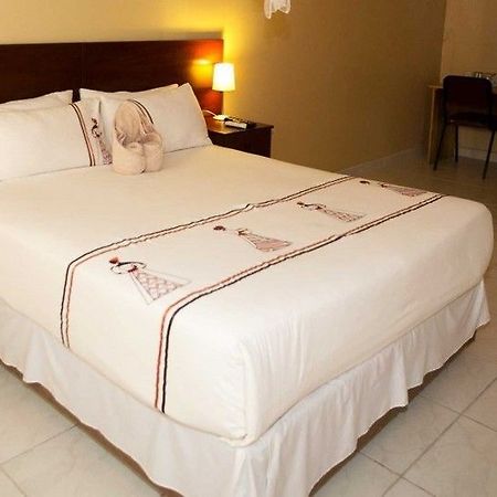 Nkanga Hotel Kasane Bagian luar foto